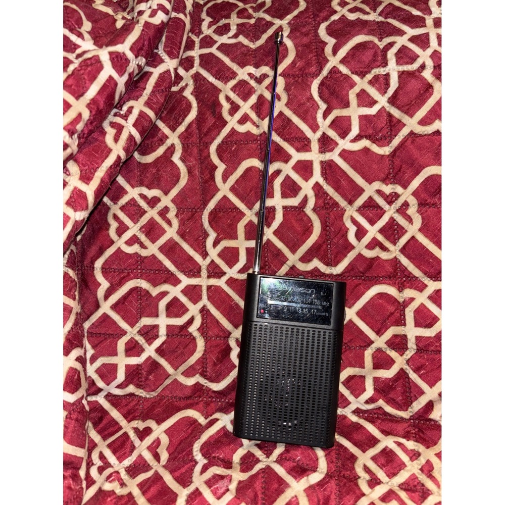 Emerson ER-7000 Portable AM FM Handheld Pocket Radio Black with Belt Clip